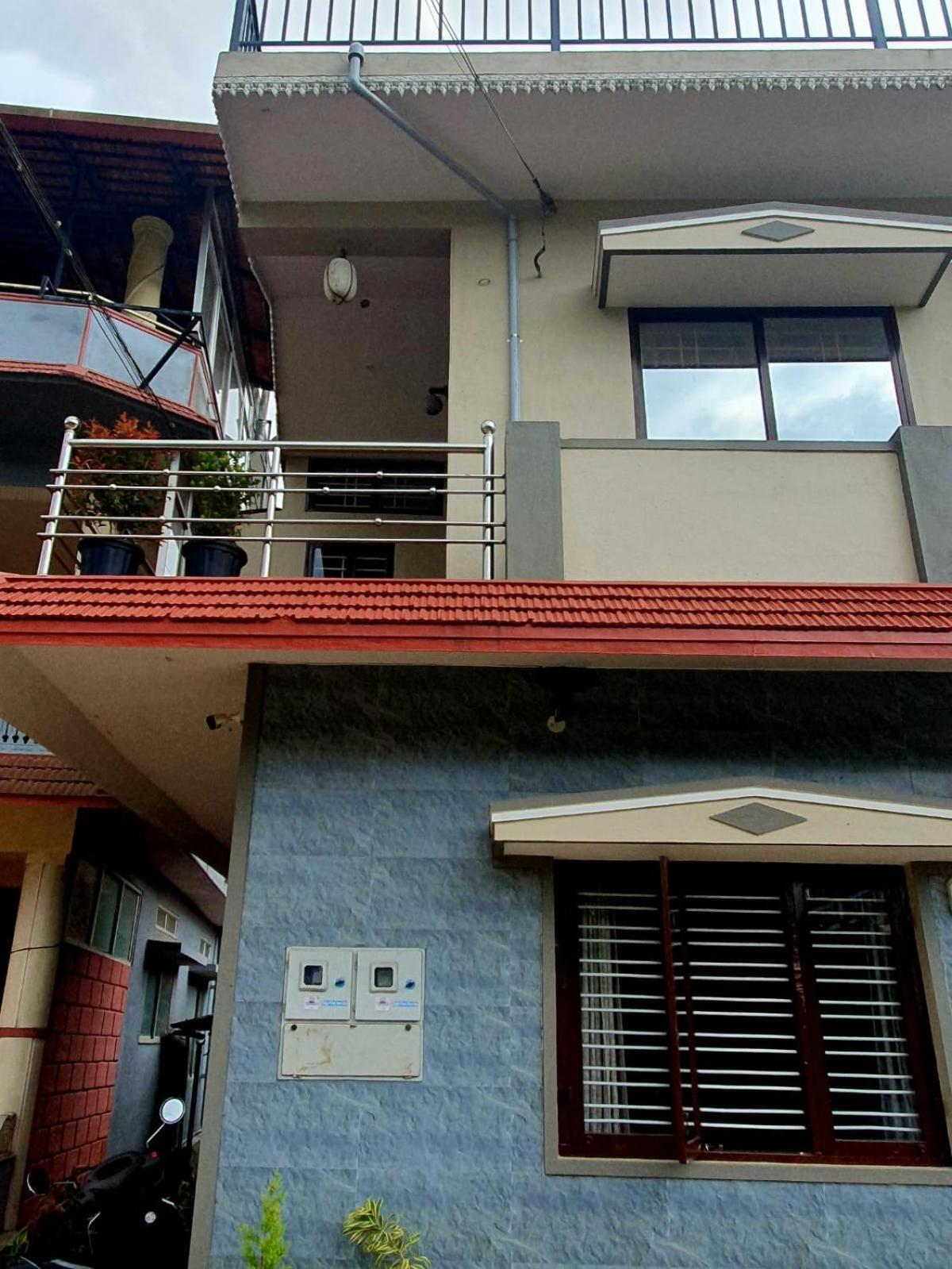 Varam Homestay Madikeri Eksteriør billede
